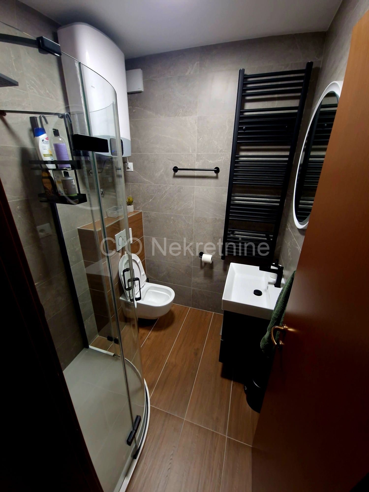 Appartamento In vendita - SPLITSKO-DALMATINSKA SPLIT