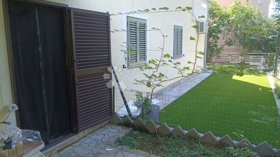 Apartment Zu verkaufen - Primorsko-goranska Krk - foto 2/3
