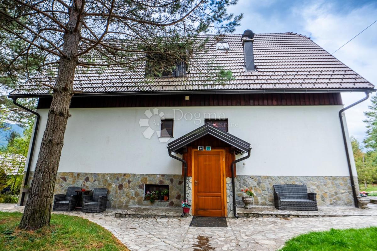 House For sale - LIČKO-SENJSKA PLITVIČKA JEZERA