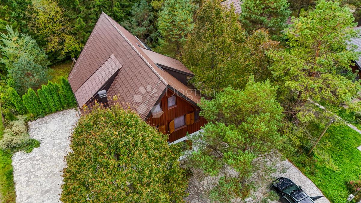 House For sale - LIČKO-SENJSKA PLITVIČKA JEZERA