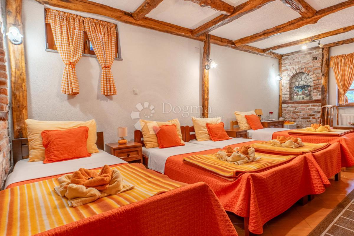 House For sale - LIČKO-SENJSKA PLITVIČKA JEZERA