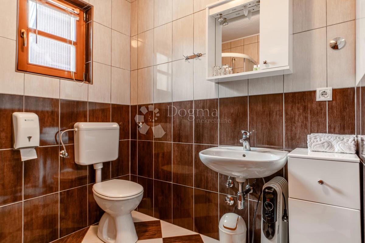 House For sale - LIČKO-SENJSKA PLITVIČKA JEZERA