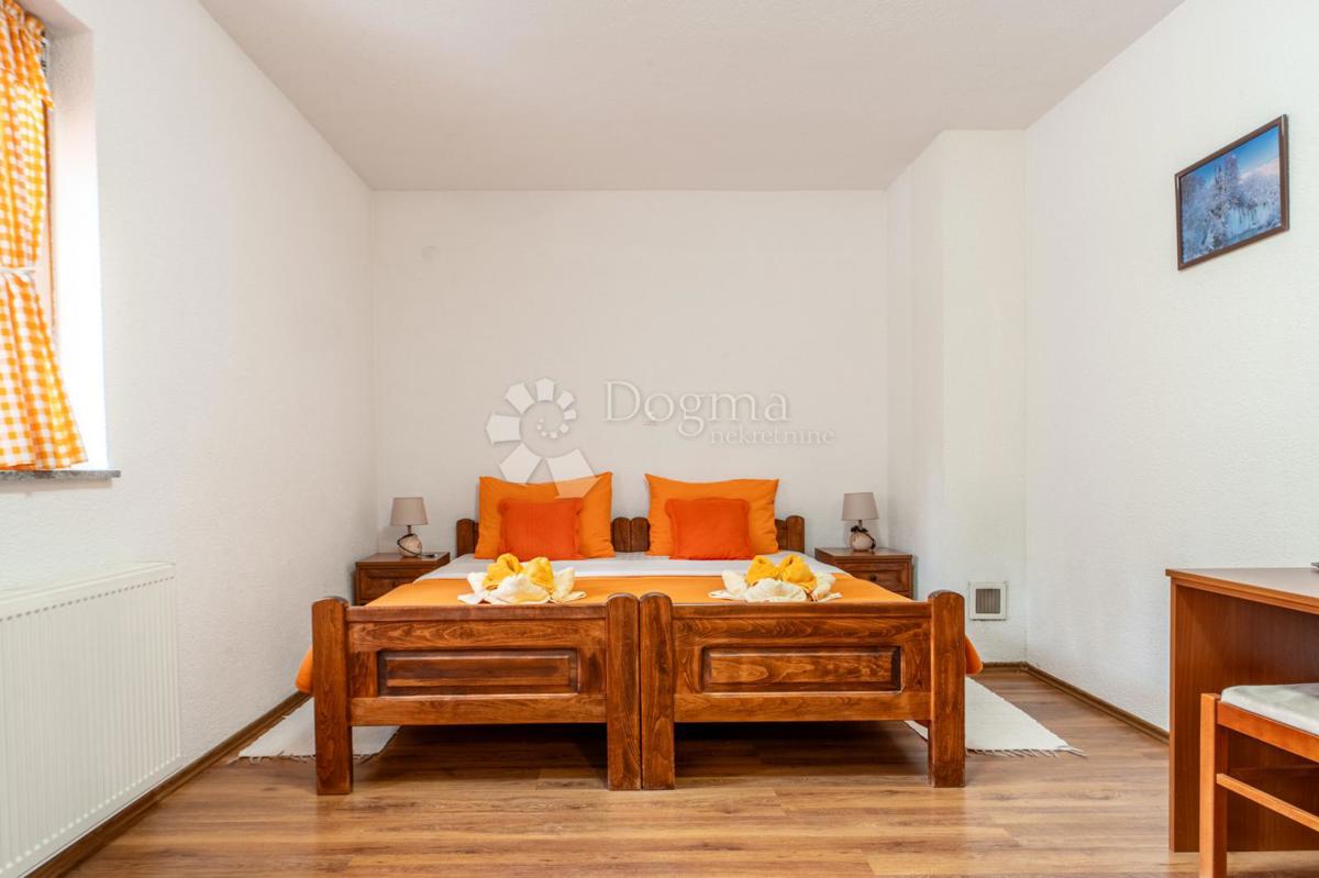 House For sale - LIČKO-SENJSKA PLITVIČKA JEZERA