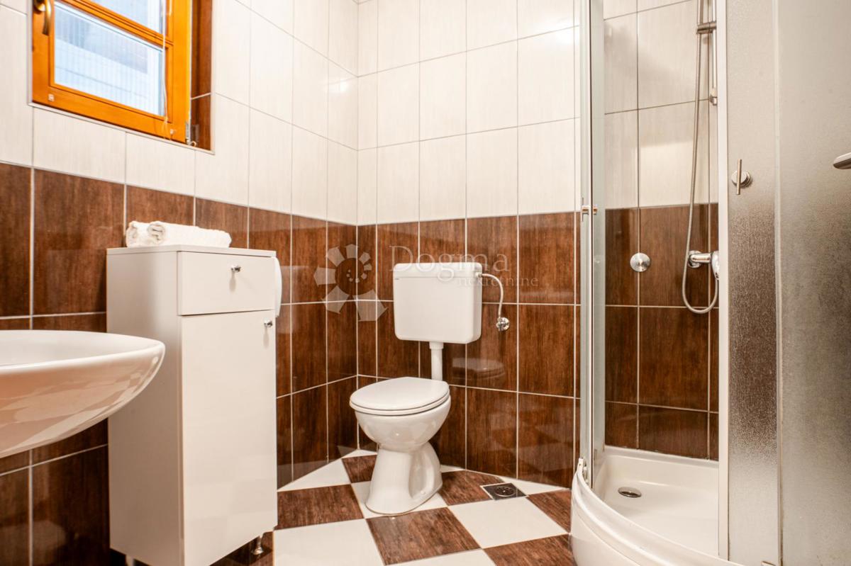 House For sale - LIČKO-SENJSKA PLITVIČKA JEZERA