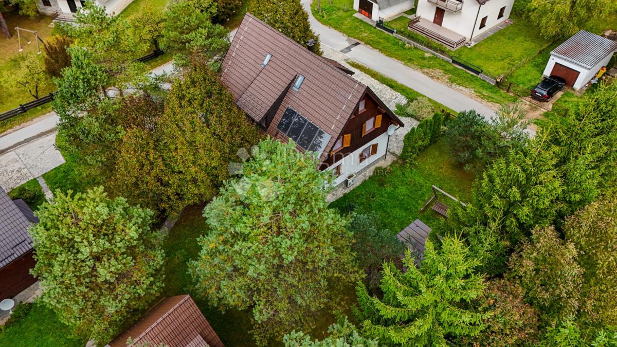House For sale - LIČKO-SENJSKA PLITVIČKA JEZERA