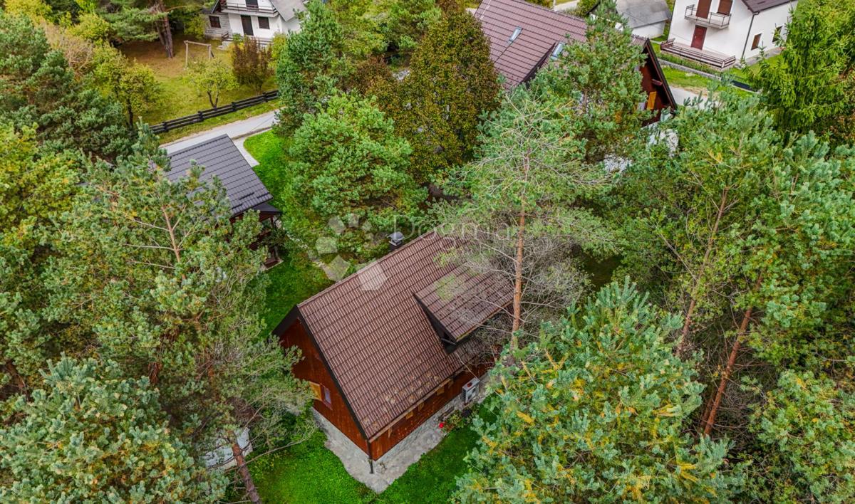 House For sale - LIČKO-SENJSKA PLITVIČKA JEZERA