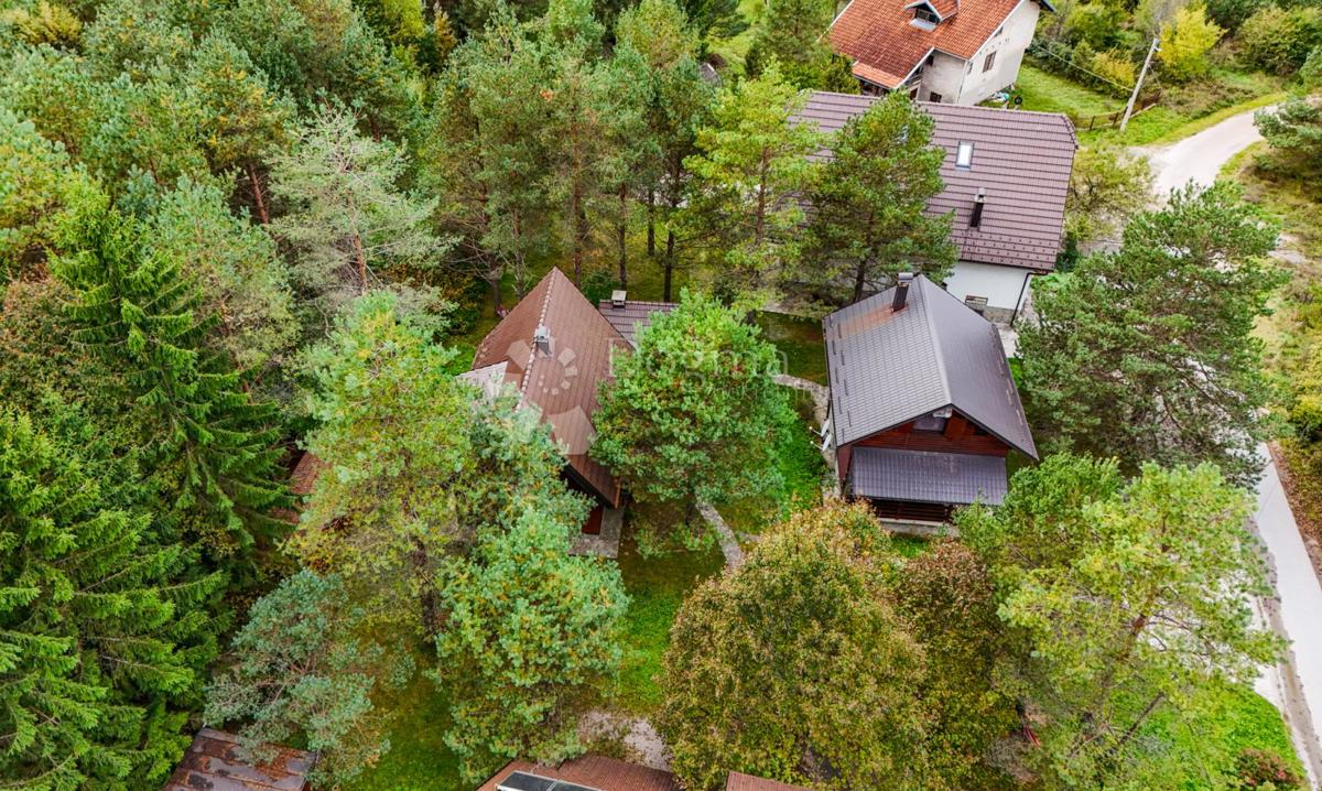 House For sale - LIČKO-SENJSKA PLITVIČKA JEZERA