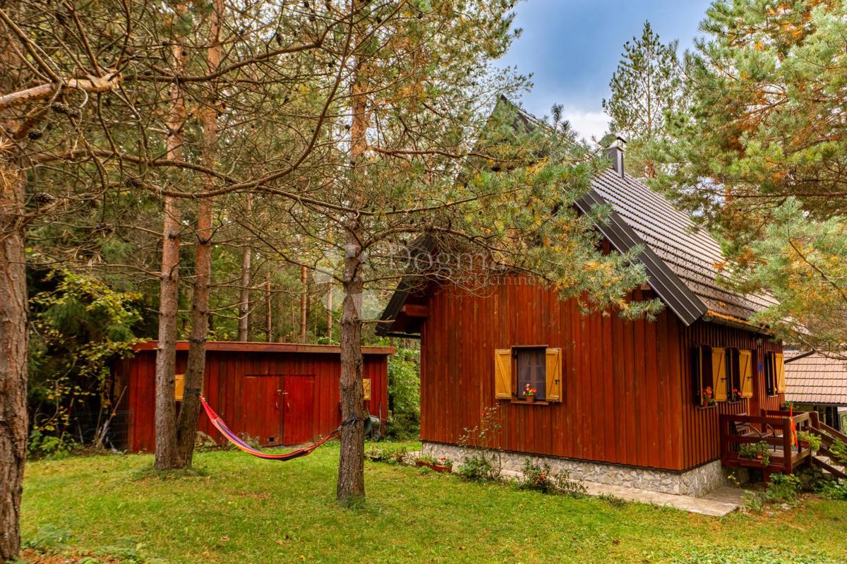 House For sale - LIČKO-SENJSKA PLITVIČKA JEZERA