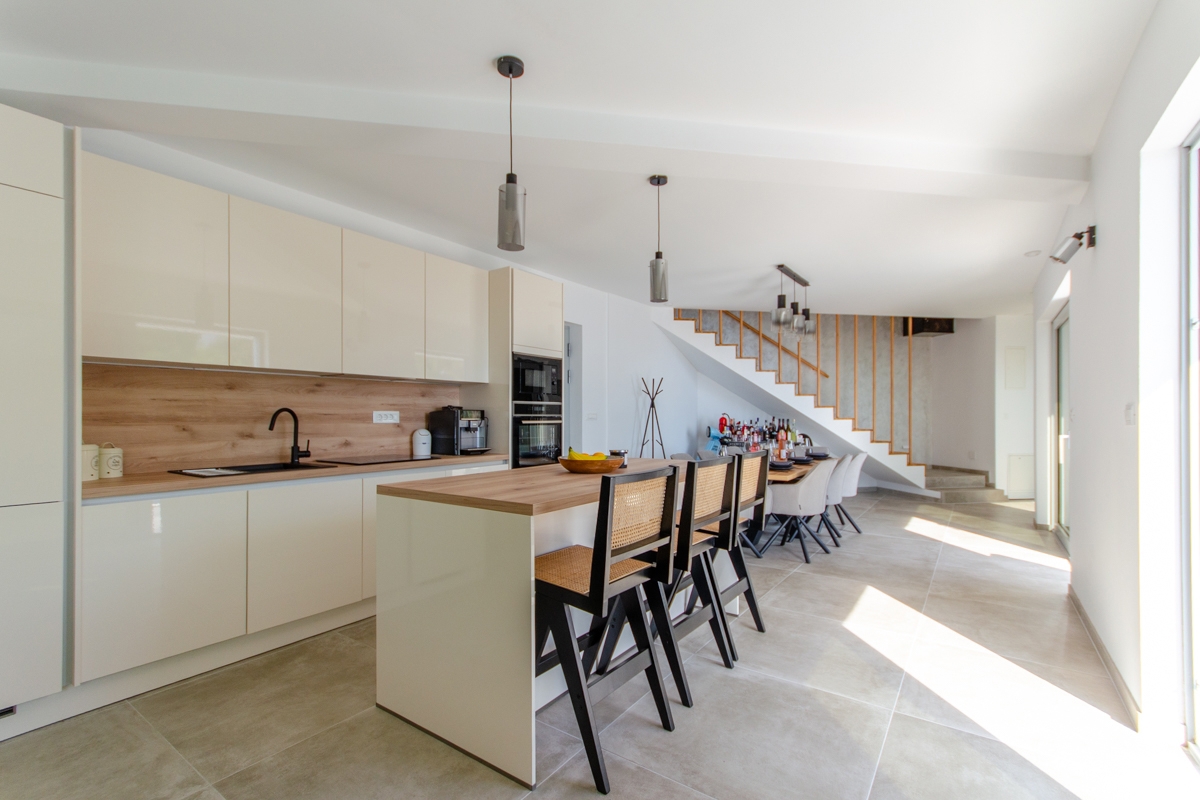 Maison À vendre - SPLITSKO-DALMATINSKA OMIŠ