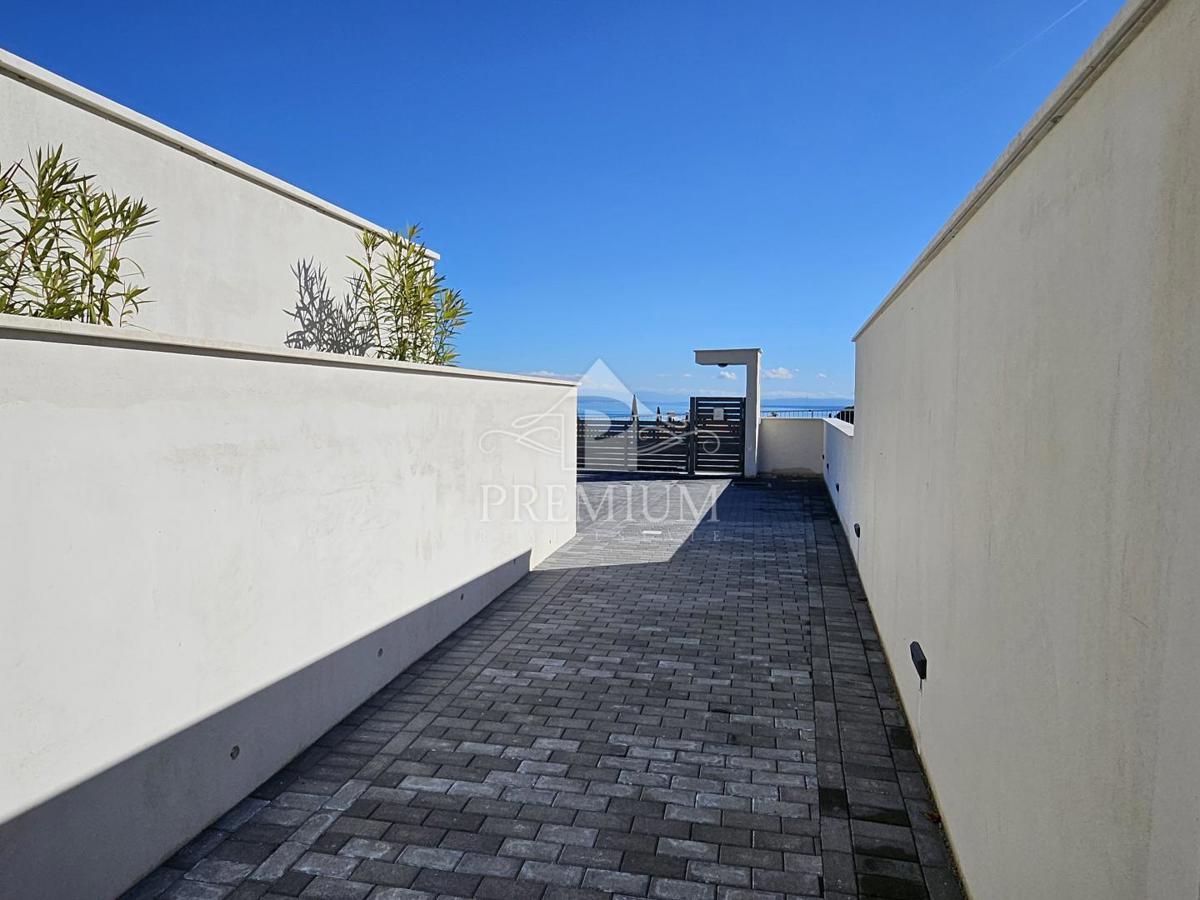 Flat For sale - PRIMORSKO-GORANSKA LOVRAN