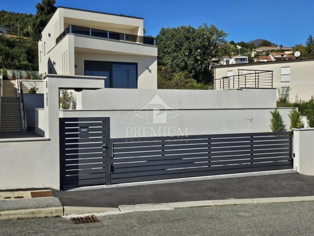Casa in vendita 298 m² – Lovran