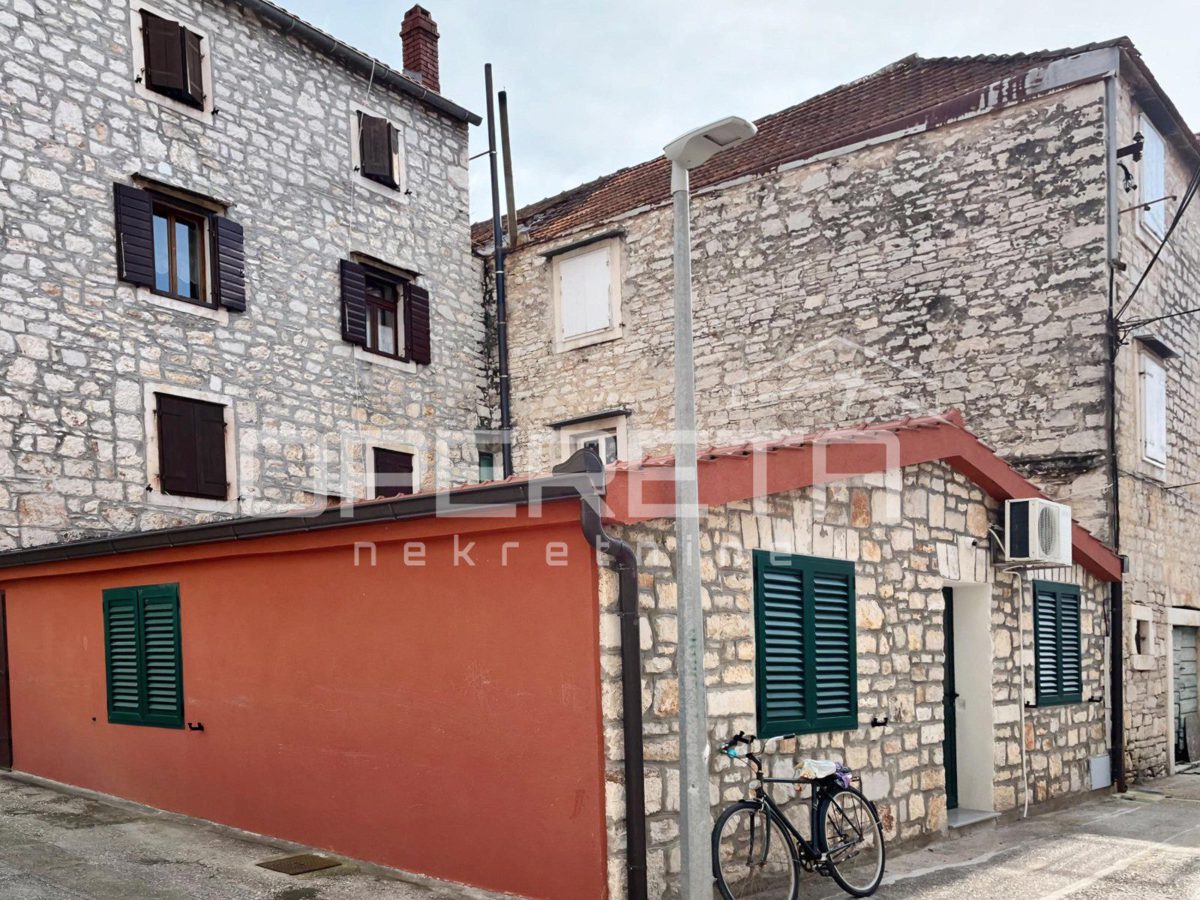 House For sale VIS