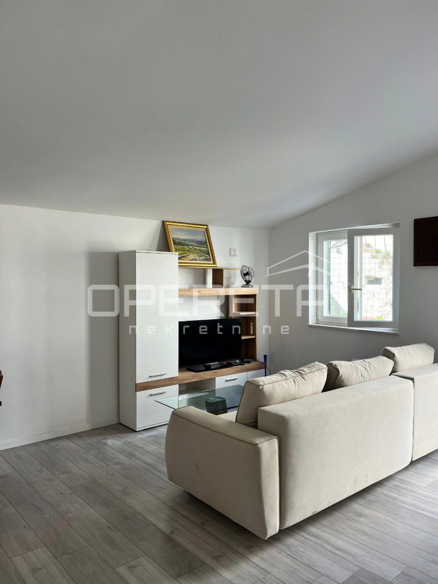 House For sale - SPLITSKO-DALMATINSKA VIS