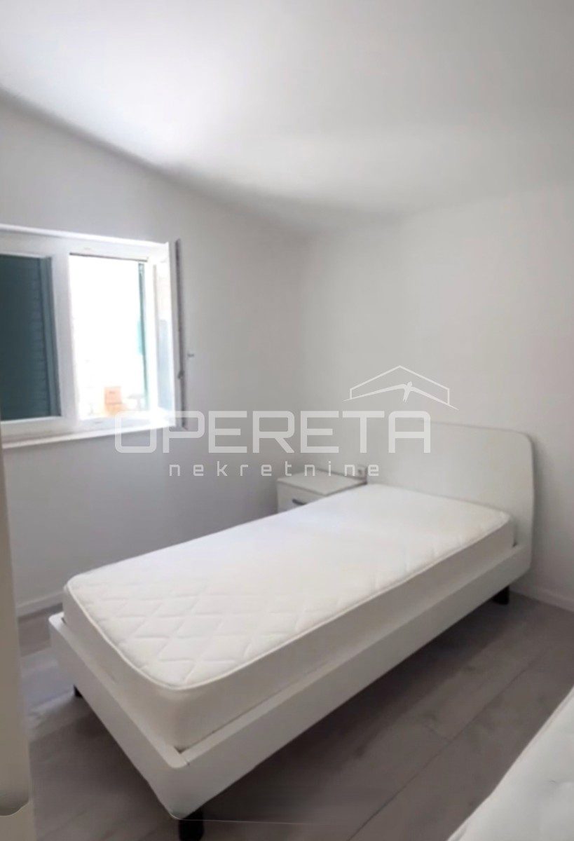 House For sale - SPLITSKO-DALMATINSKA VIS