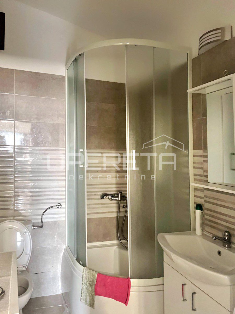 House For sale - SPLITSKO-DALMATINSKA VIS