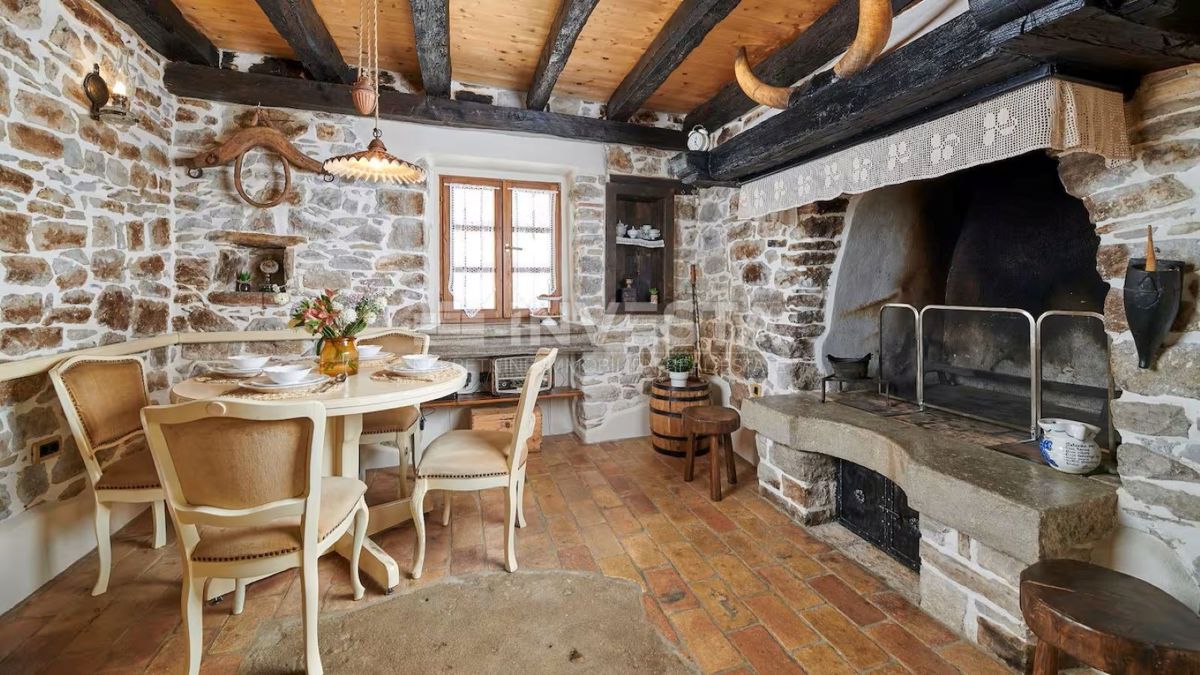 Kuća Na prodaju - ISTARSKA PAZIN