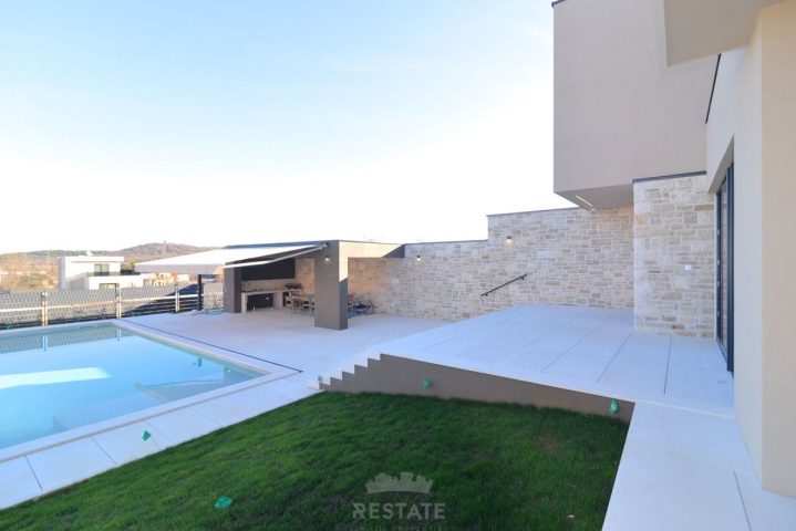 Dom na prenájom 245 m² – Rovinj