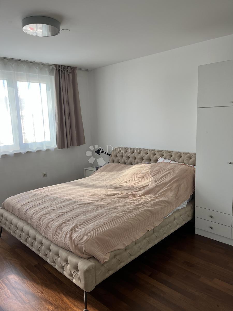 Stan Na prodaju - SPLITSKO-DALMATINSKA SPLIT