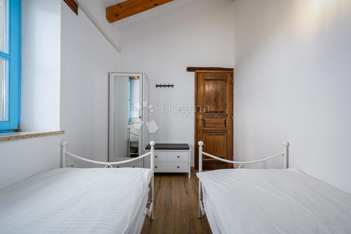Kuća Na prodaju - ISTARSKA SVETI LOVREČ
