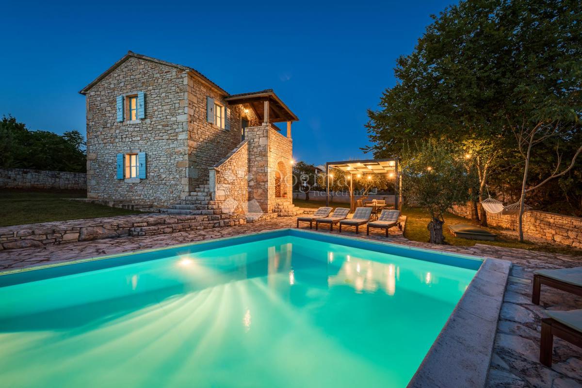 Kuća Na prodaju - ISTARSKA SVETI LOVREČ