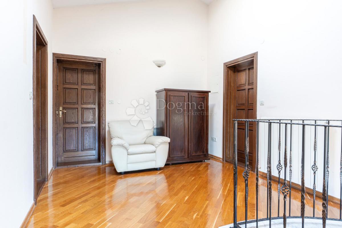 Casa In vendita - PRIMORSKO-GORANSKA VIŠKOVO