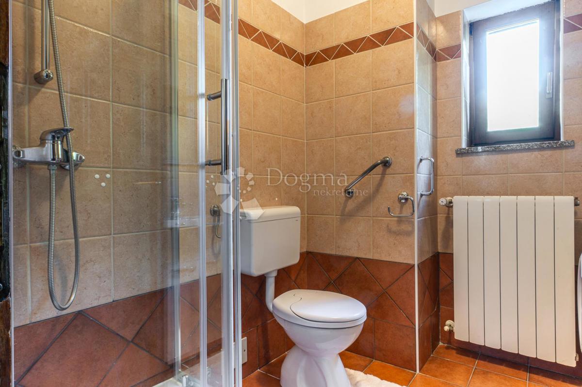 Casa In vendita - PRIMORSKO-GORANSKA VIŠKOVO