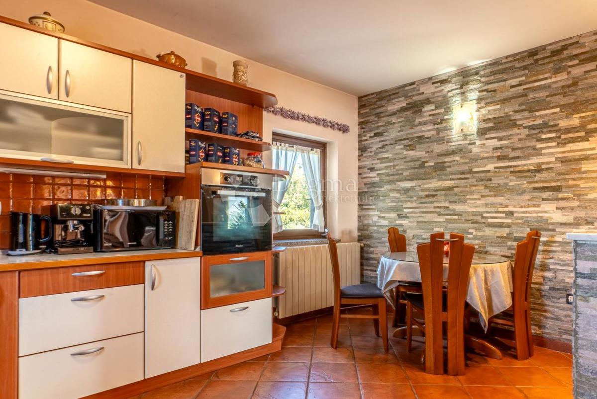Casa In vendita - PRIMORSKO-GORANSKA VIŠKOVO