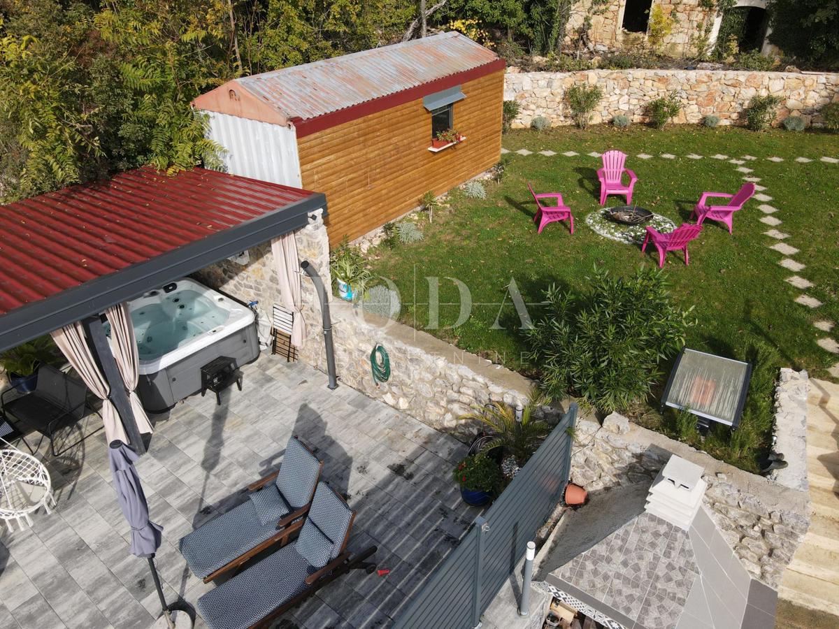 Kuća Na prodaju - PRIMORSKO-GORANSKA VINODOLSKA OPĆINA