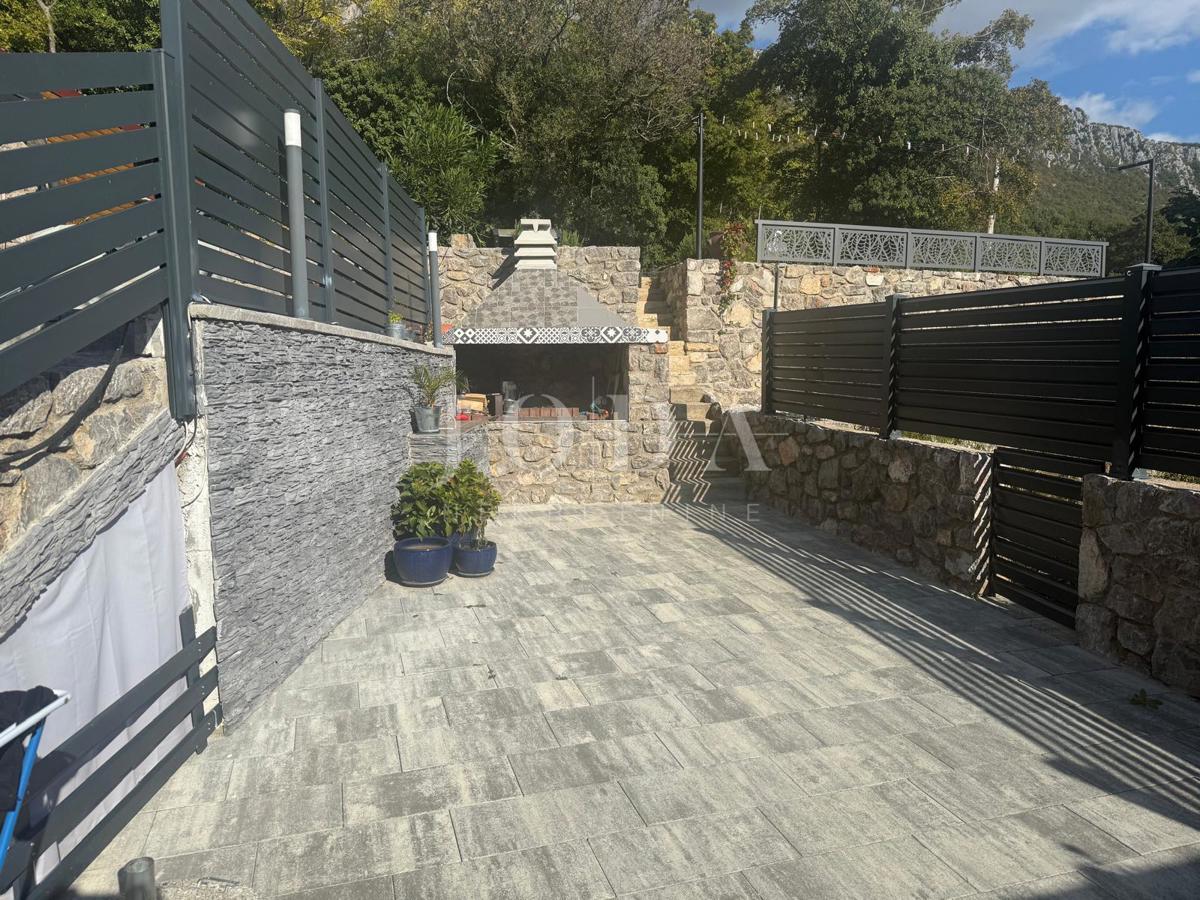 Kuća Na prodaju - PRIMORSKO-GORANSKA VINODOLSKA OPĆINA