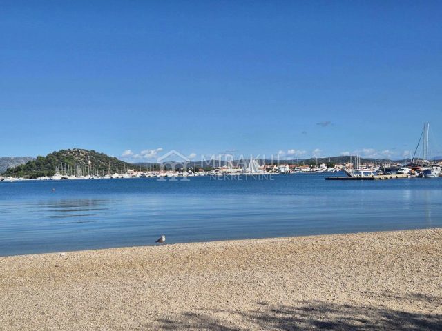 Apartmán na predaj 69 m² – Murter