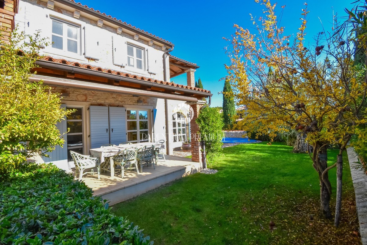 Hiša Na predaj - ISTARSKA POREČ