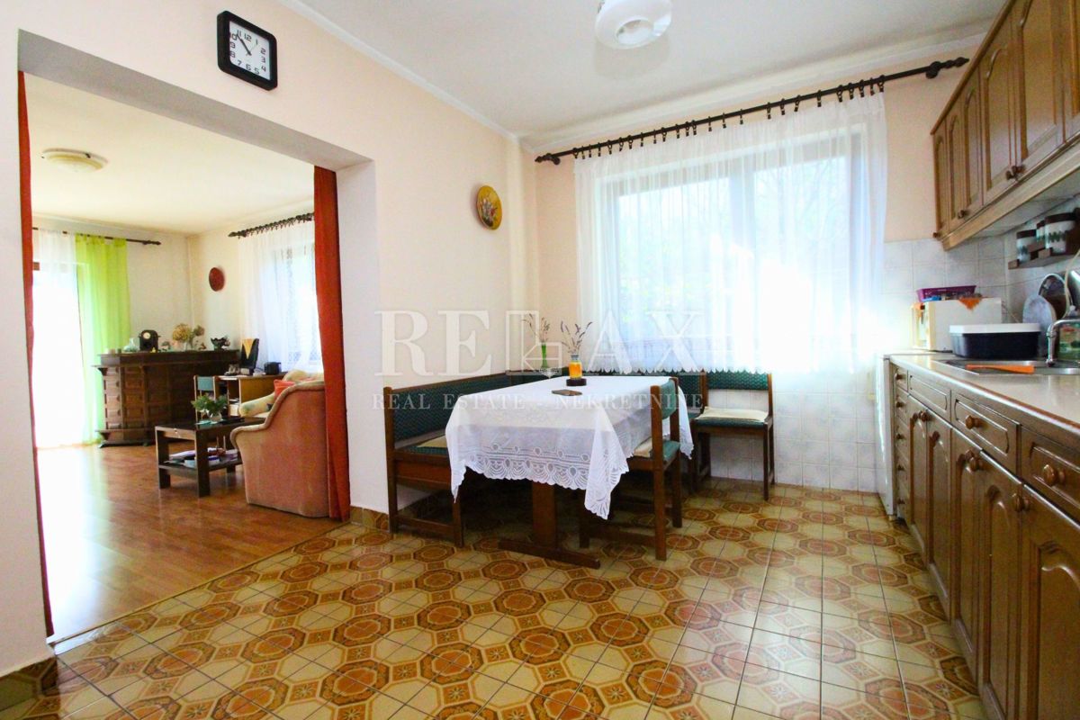 Hiša Na predaj - PRIMORSKO-GORANSKA VINODOLSKA OPĆINA