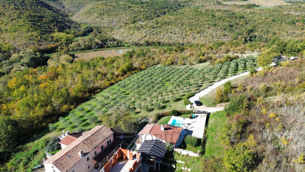 Kuća Na prodaju - ISTARSKA MOTOVUN