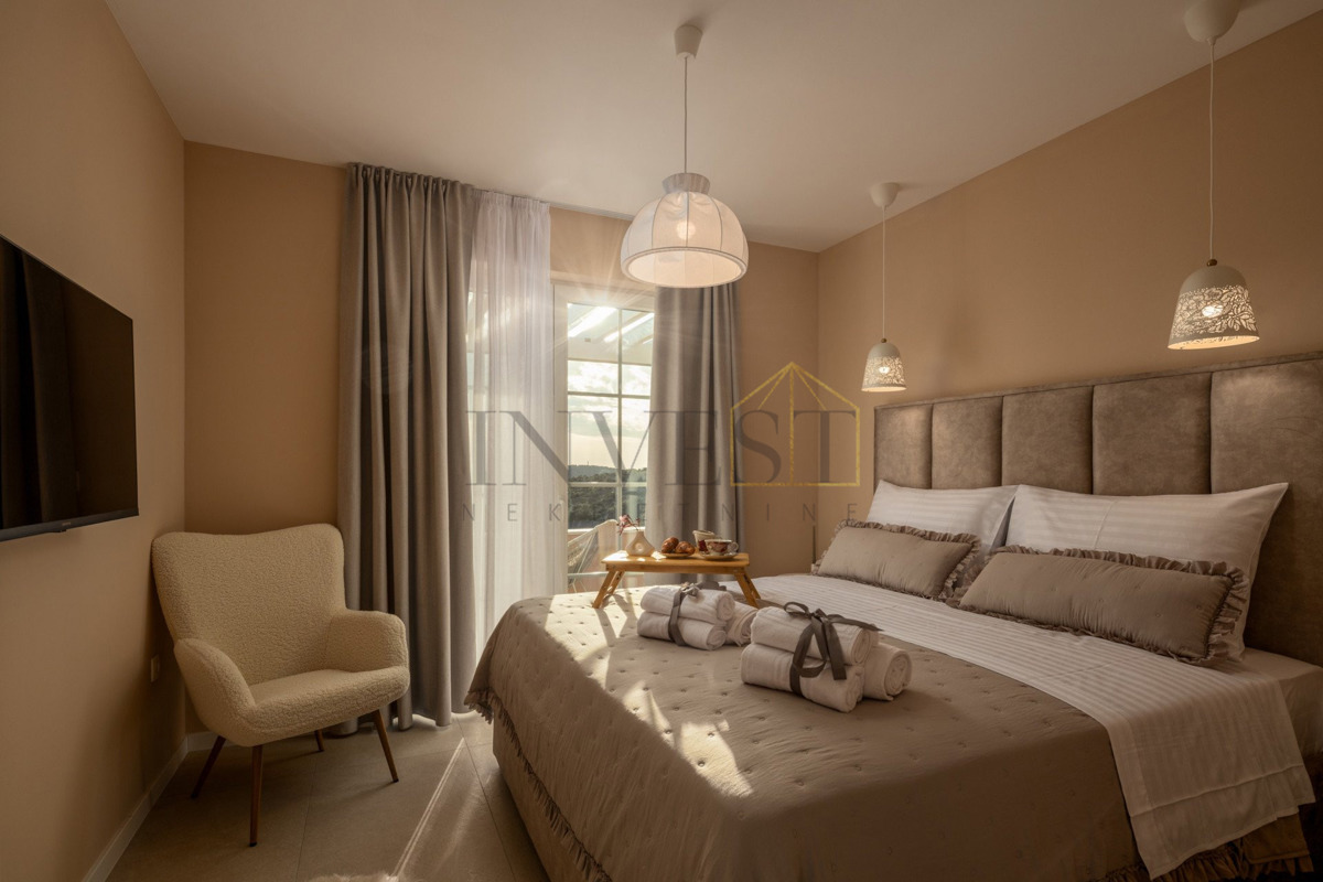 Casa In vendita - šibensko-kninska Rogoznica - foto 2/20