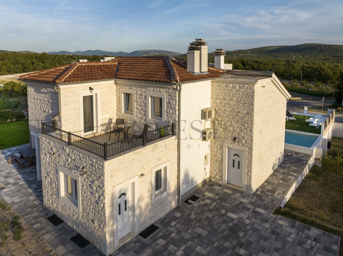 Kuća Na prodaju - ŠIBENSKO-KNINSKA ŠIBENIK