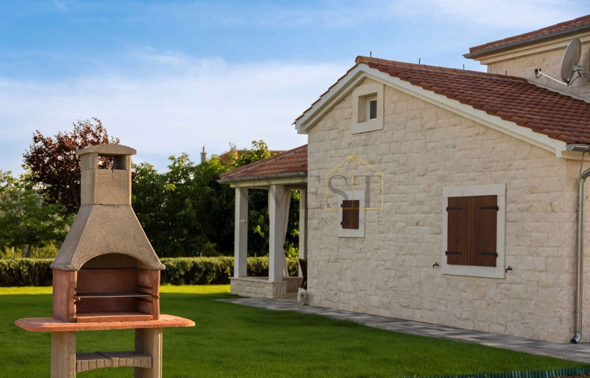 Kuća Na prodaju - ŠIBENSKO-KNINSKA ŠIBENIK