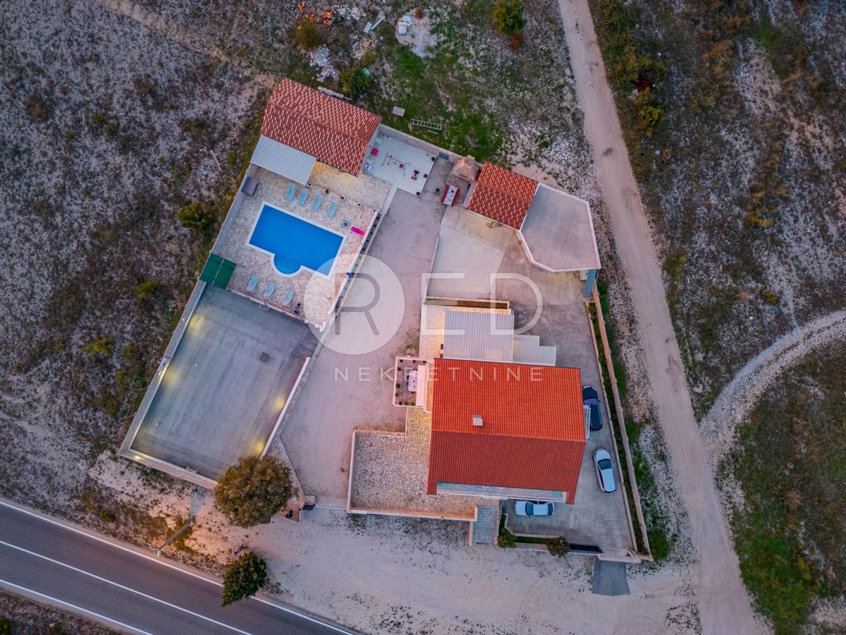 House For sale - ZADARSKA BENKOVAC