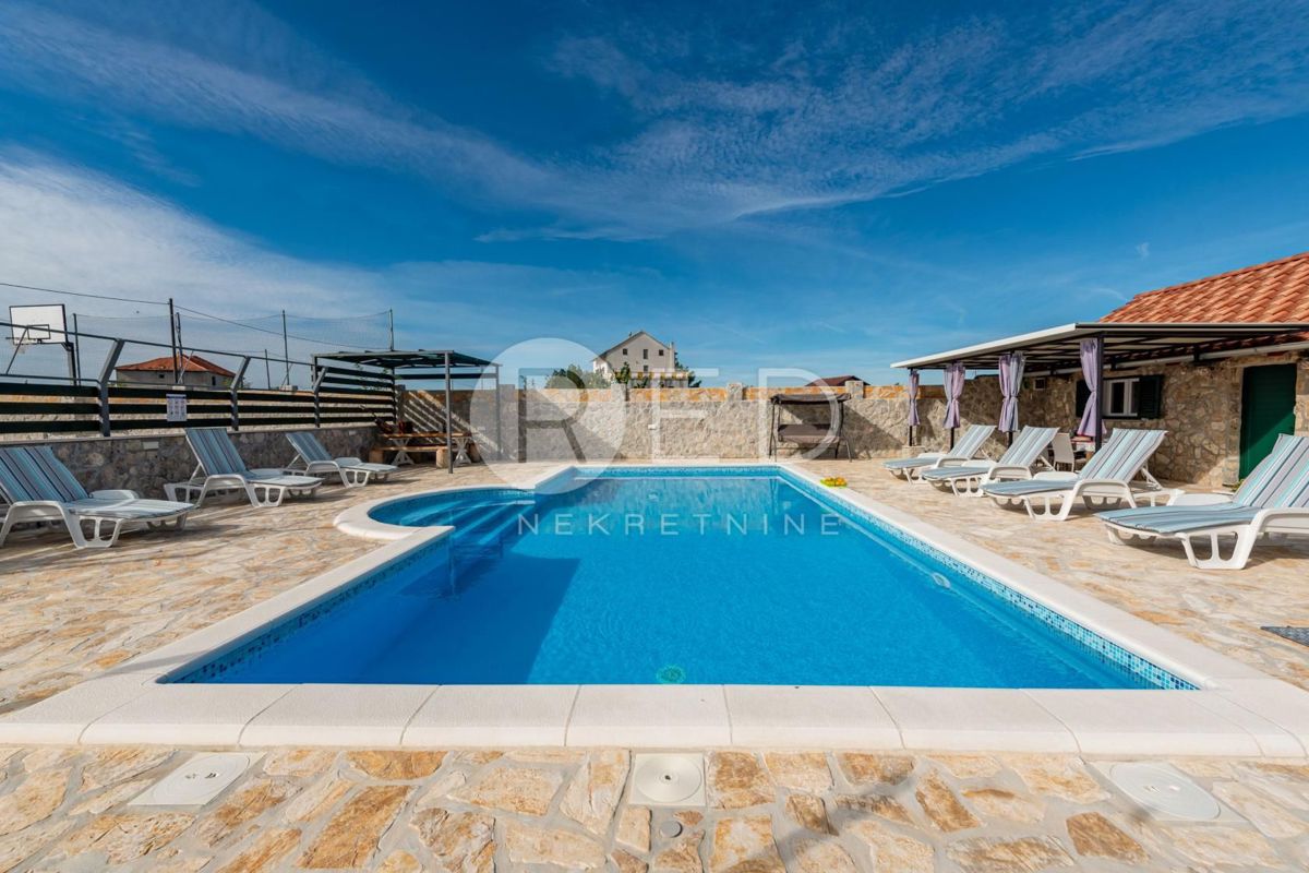 House For sale - ZADARSKA BENKOVAC