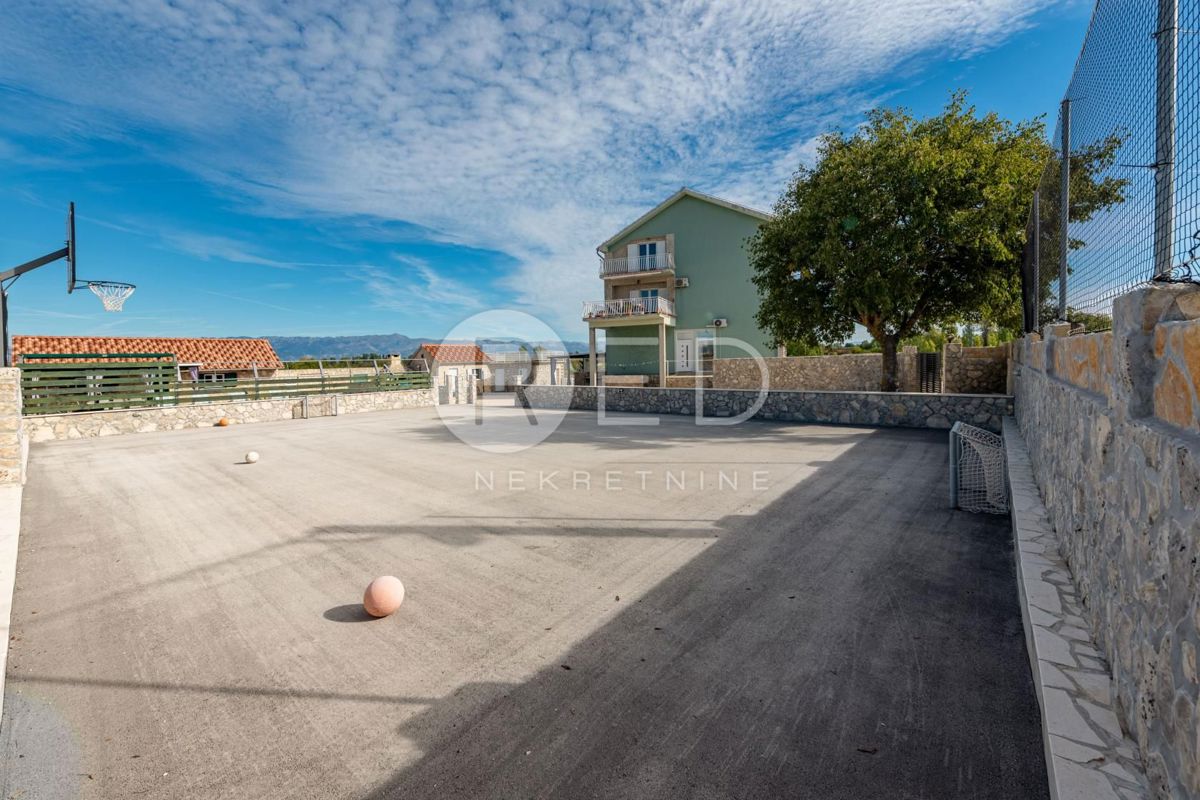 House For sale - ZADARSKA BENKOVAC