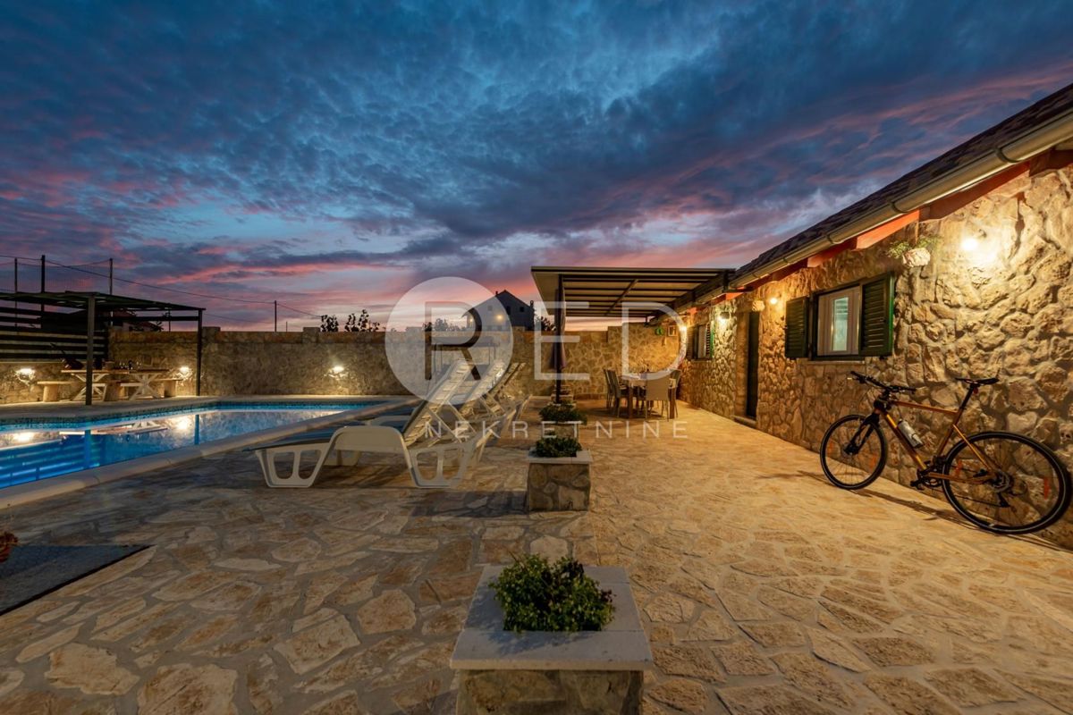 House For sale - ZADARSKA BENKOVAC