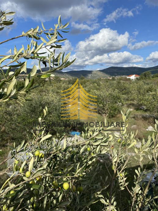 Land For sale - SPLITSKO-DALMATINSKA MARINA