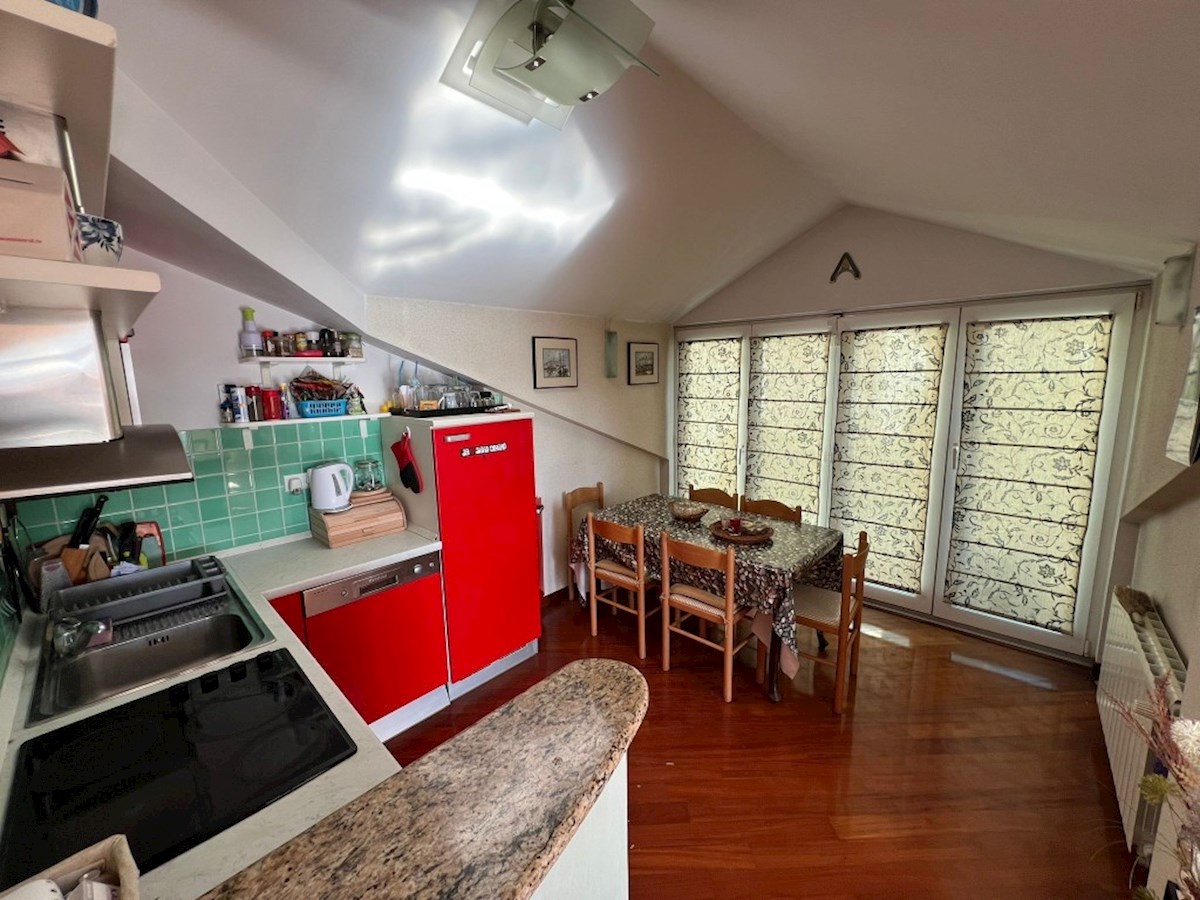 Flat For sale - SPLITSKO-DALMATINSKA MAKARSKA