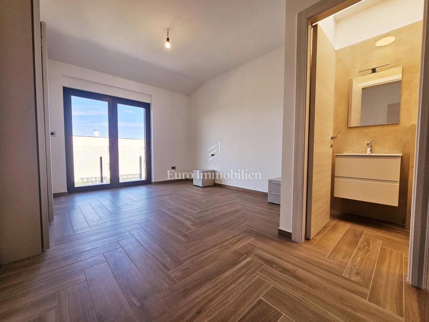 Casa In vendita - PRIMORSKO-GORANSKA KRK