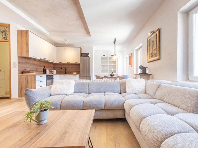 Apartment zu verkaufen 117 m² – Makarska