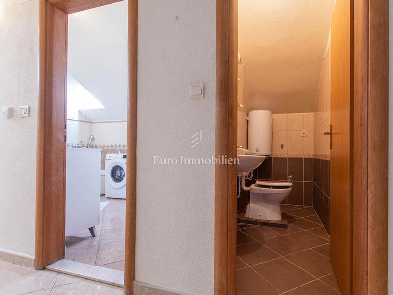 Apartment Zu verkaufen - SPLITSKO-DALMATINSKA MAKARSKA