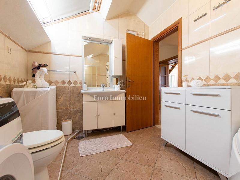 Apartment Zu verkaufen - SPLITSKO-DALMATINSKA MAKARSKA