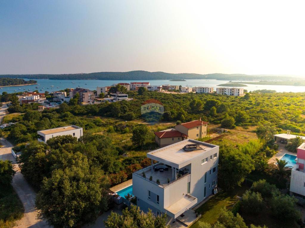 Kuća Na prodaju - ISTARSKA MEDULIN