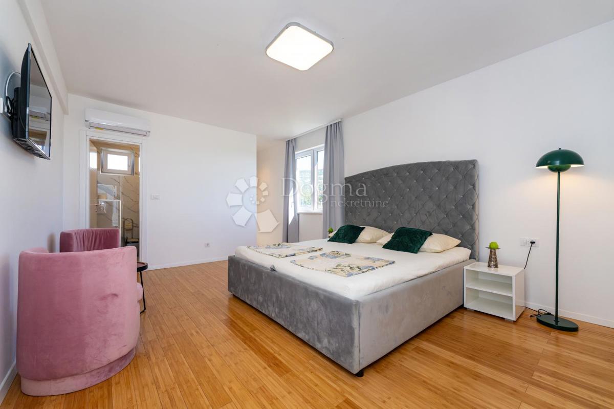 Haus Zu verkaufen - SPLITSKO-DALMATINSKA KAŠTELA