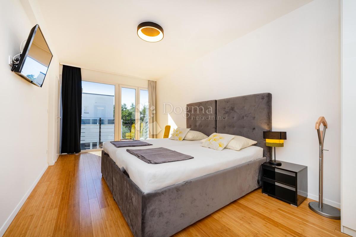 Haus Zu verkaufen - SPLITSKO-DALMATINSKA KAŠTELA