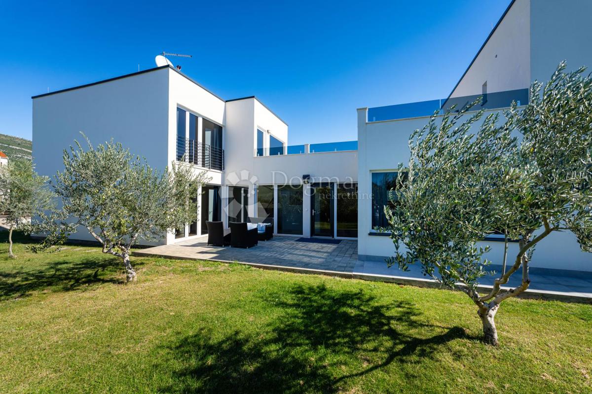 Haus Zu verkaufen - SPLITSKO-DALMATINSKA KAŠTELA